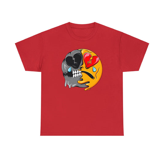Camiseta unisex de algodón pesado - Expresión confusa con una cara de corazón roto